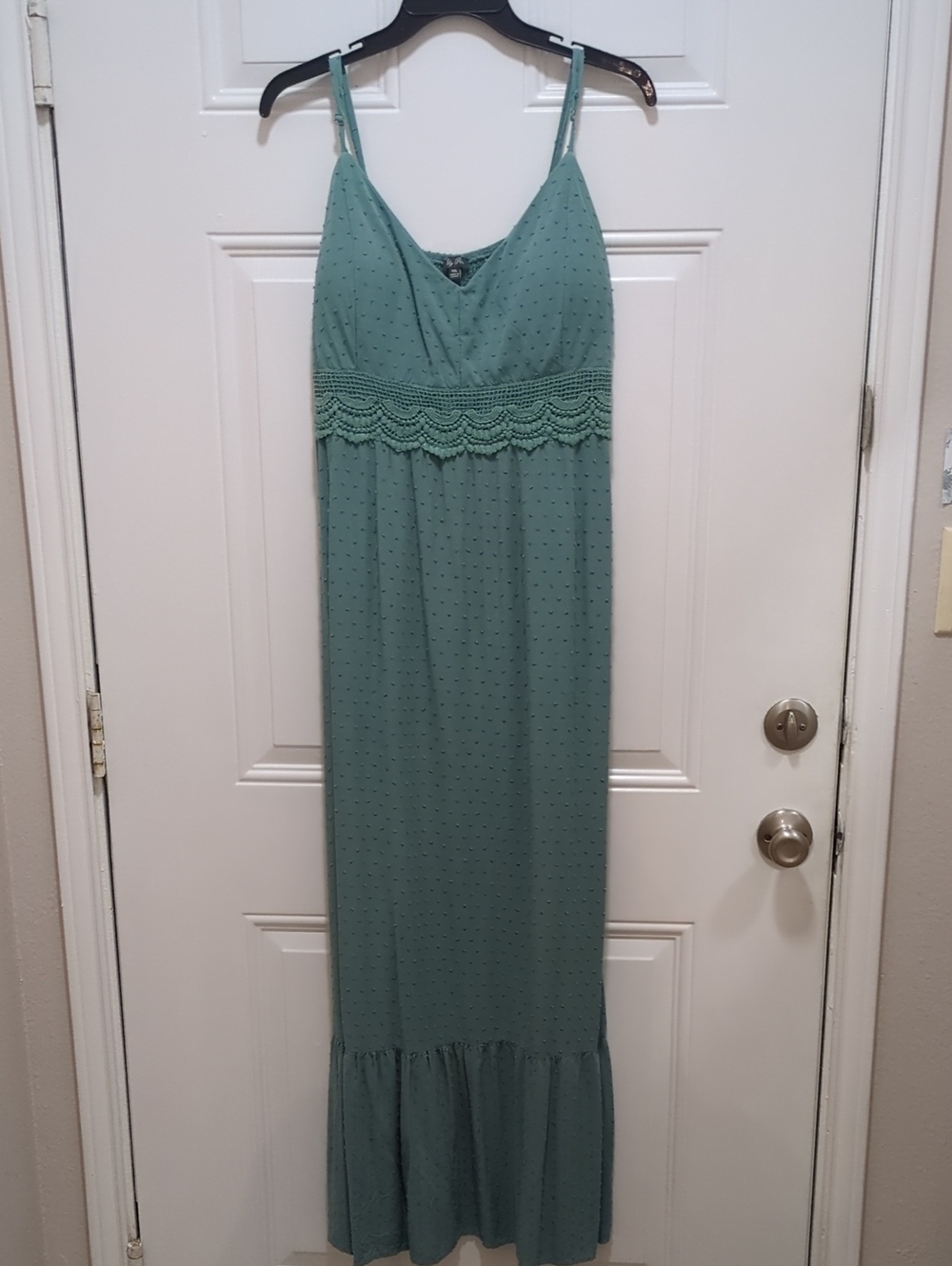 Lily Rose Green Spaghetti-Strap Maxi Dress with Crochet Waist